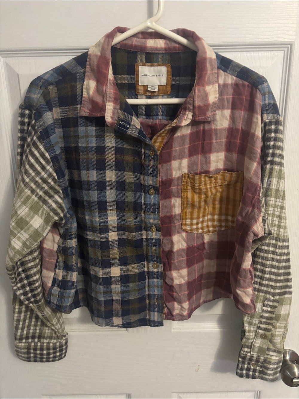 American Eagle Cropped Plaid Flannel Shirt - Navy, Mustard, Mauve, & green. - Picture 1 of 7